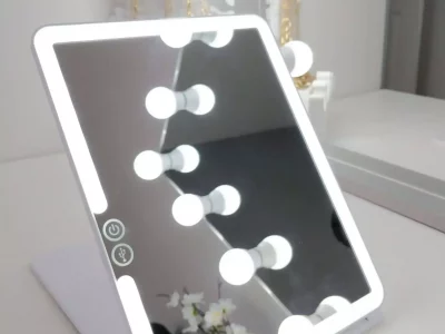 MALIBU Portable LED Mirror